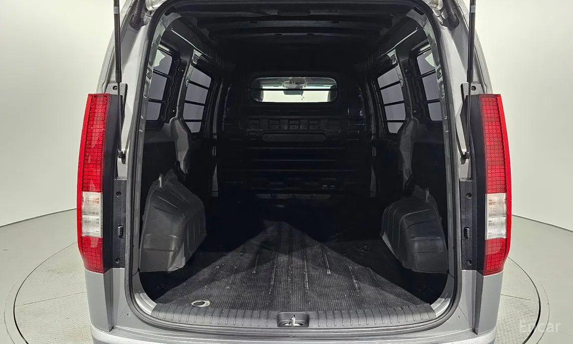 Фото 20 - Hyundai Staria