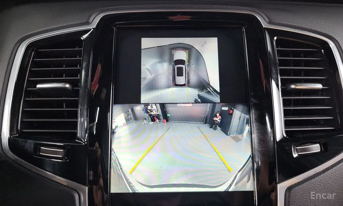 Фото 15 - Volvo XC90