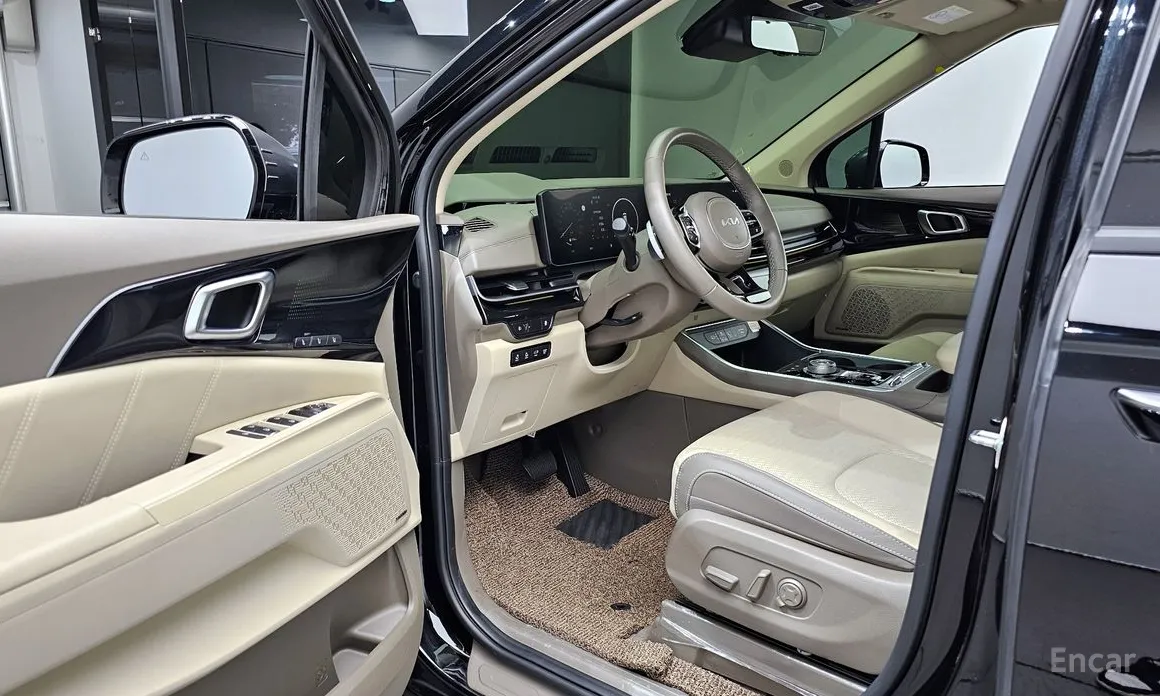 Фото 11 - Kia Carnival