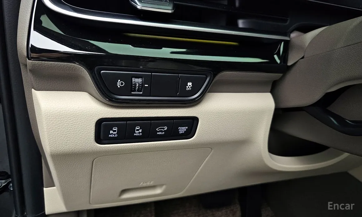 Фото 15 - Kia Carnival