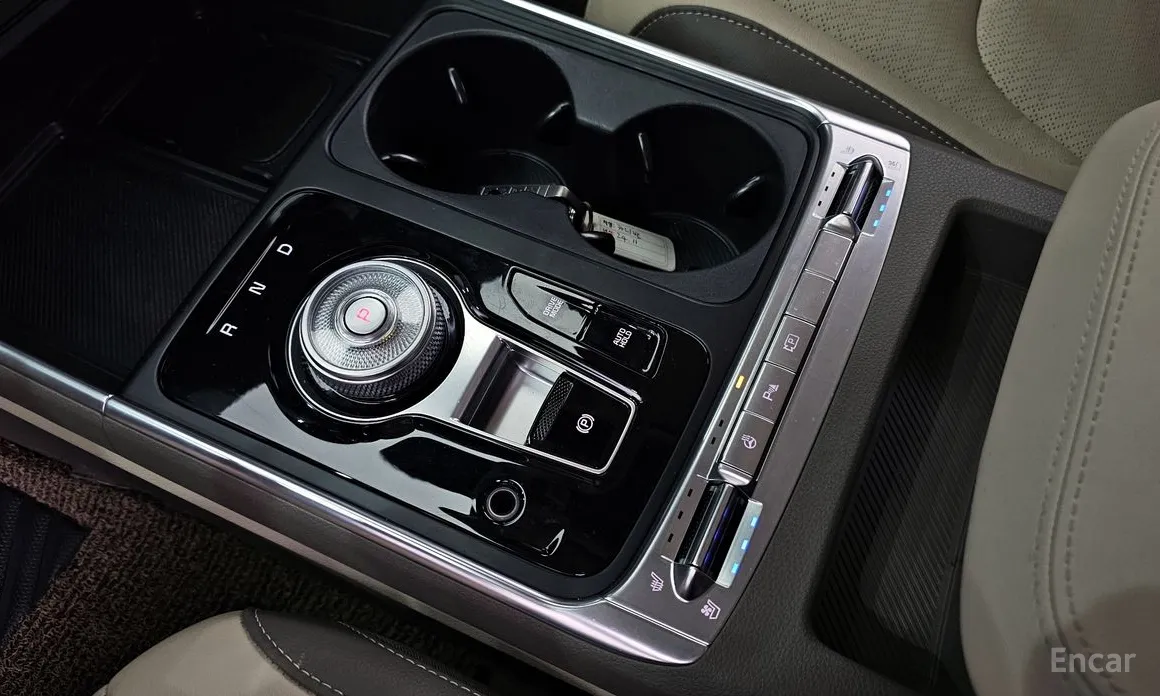 Фото 9 - Kia Carnival