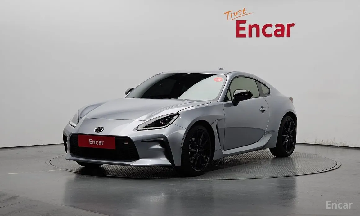 Фото 1 - Toyota 86