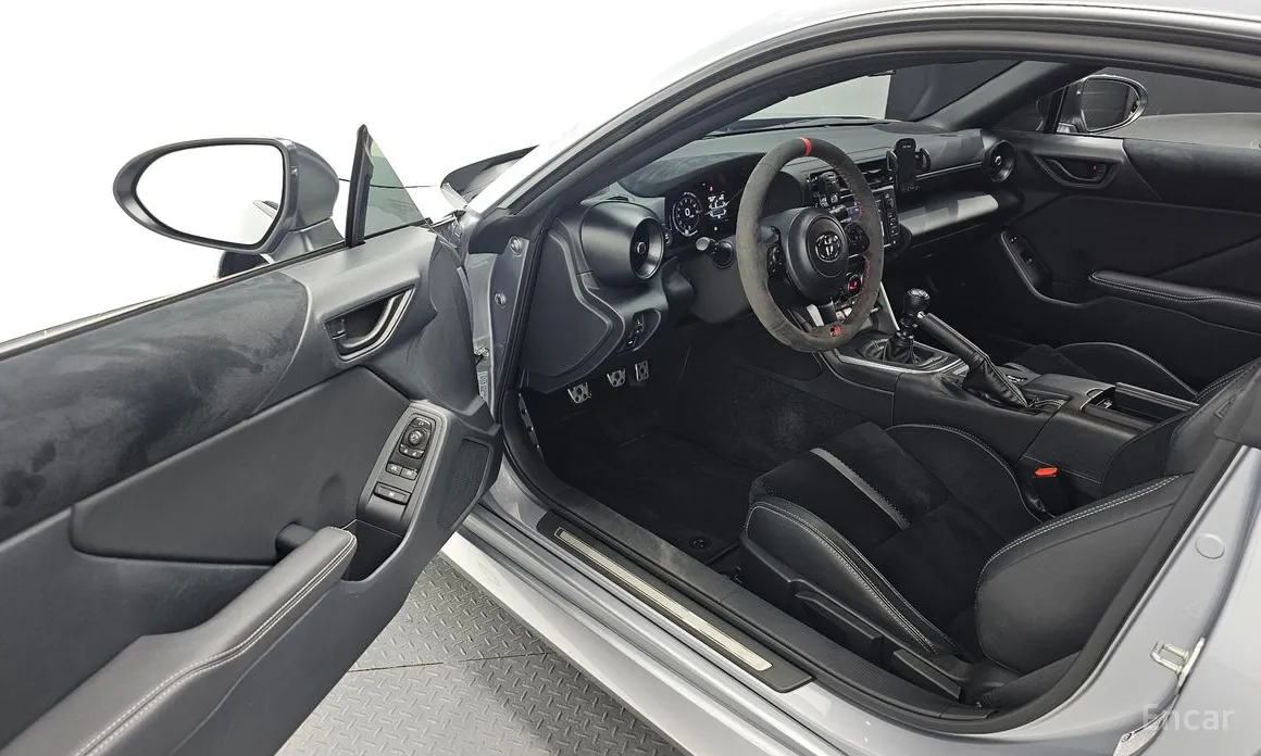 Фото 12 - Toyota 86