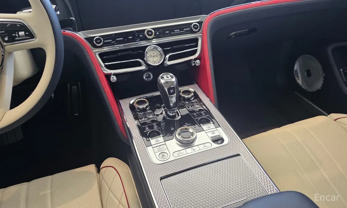 Фото 13 - Bentley Flying Spur