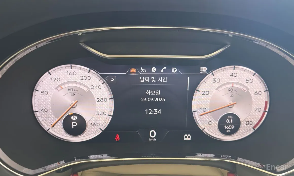 Фото 16 - Bentley Flying Spur