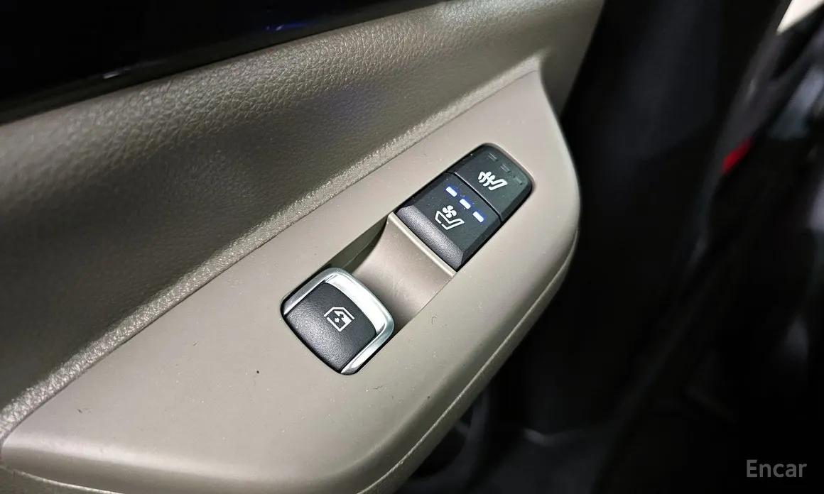 Фото 19 - Kia Carnival