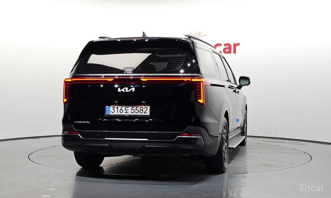 Фото 4 - Kia Carnival