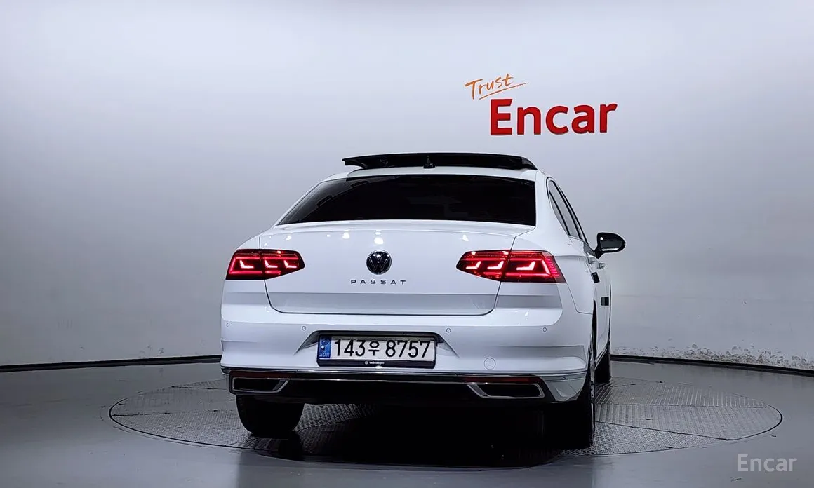 Фото 4 - Volkswagen Passat