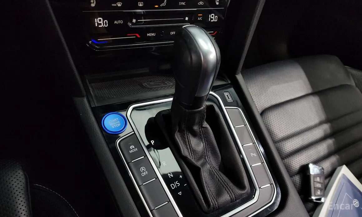 Фото 9 - Volkswagen Passat