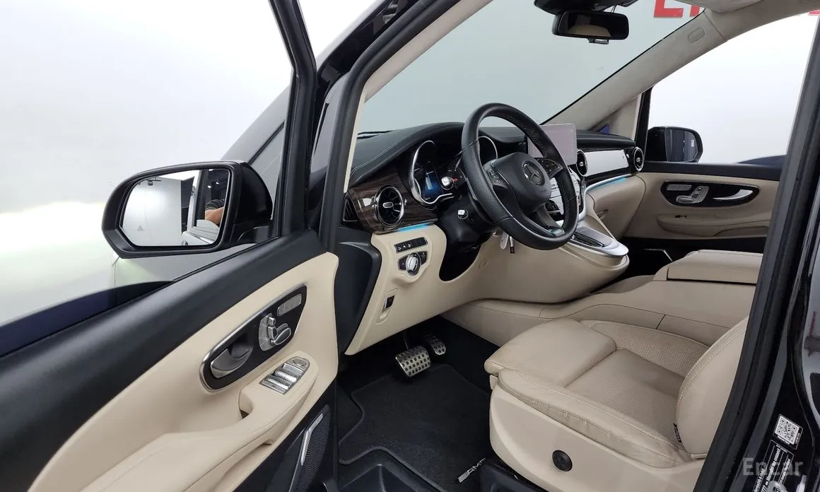 Фото 10 - Mercedes-Benz V-Class