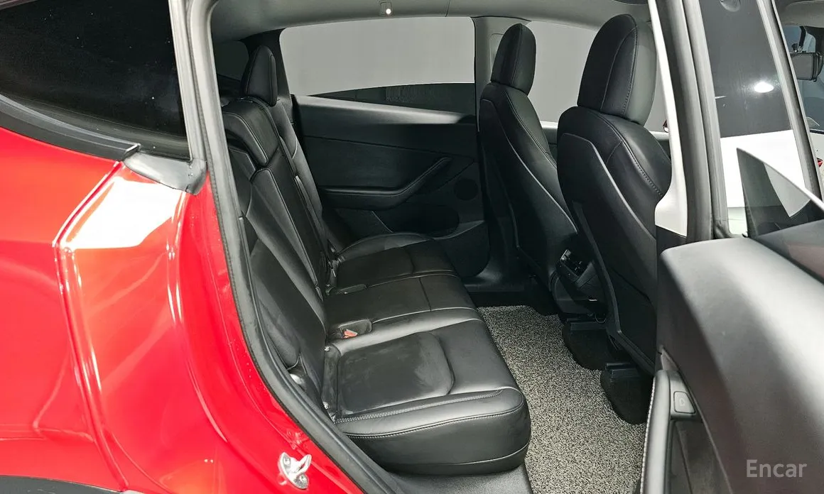 Фото 11 - Tesla Model Y