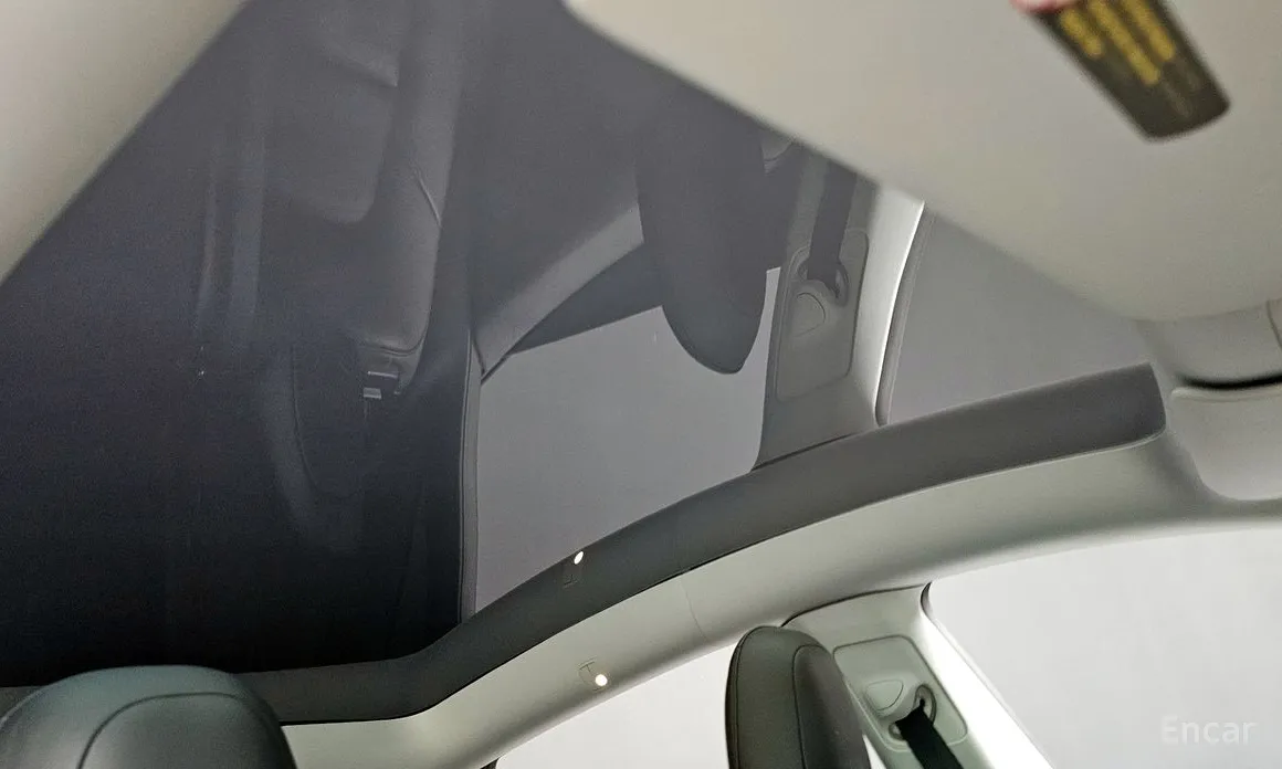 Фото 19 - Tesla Model Y