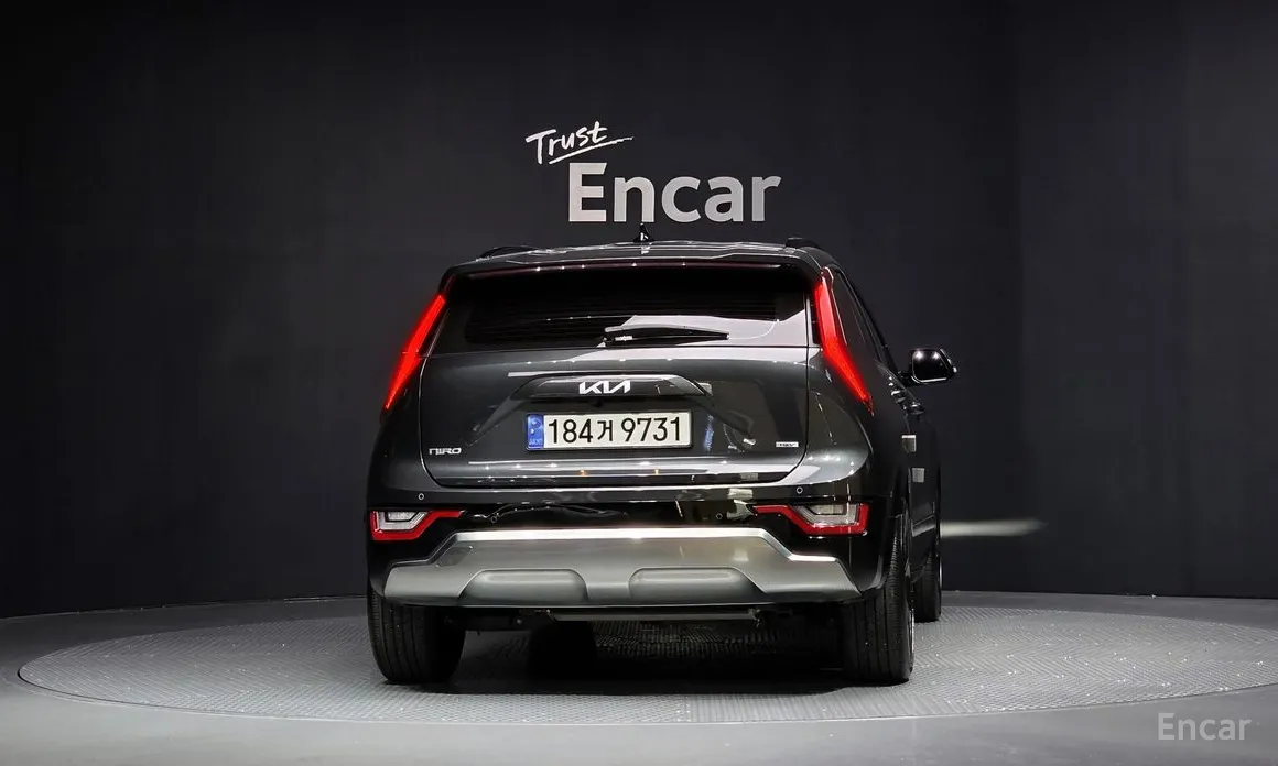 Фото 4 - Kia Niro