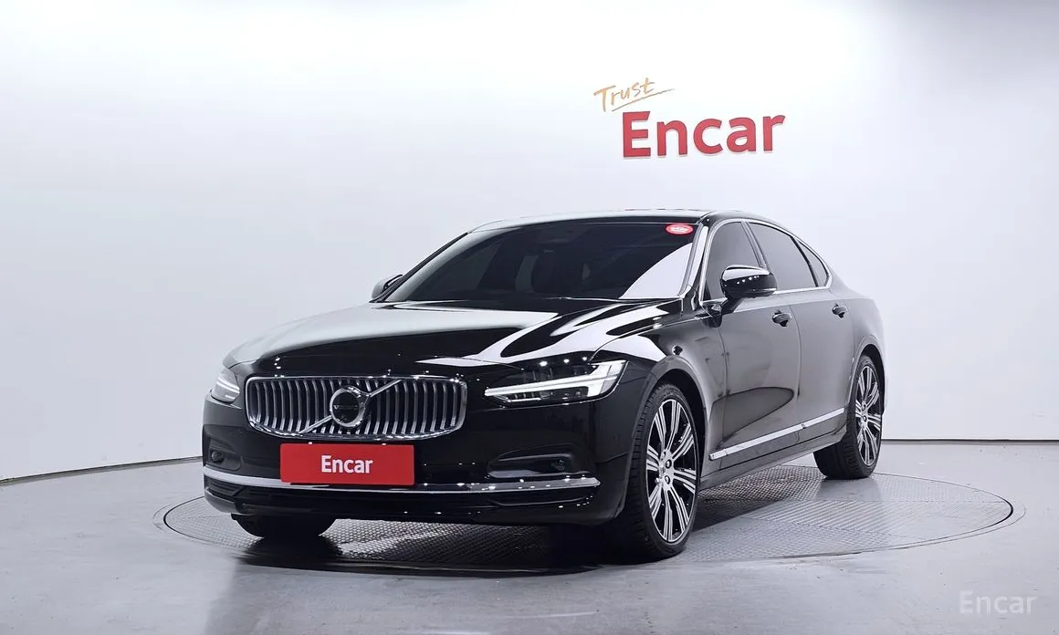 Фото 1 - Volvo S90