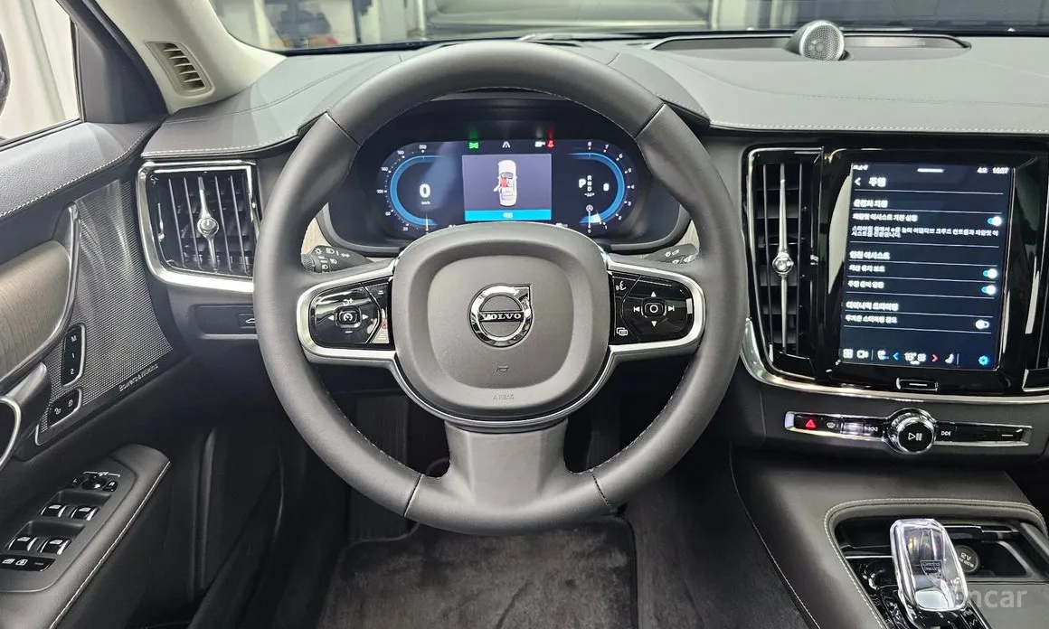 Фото 13 - Volvo S90