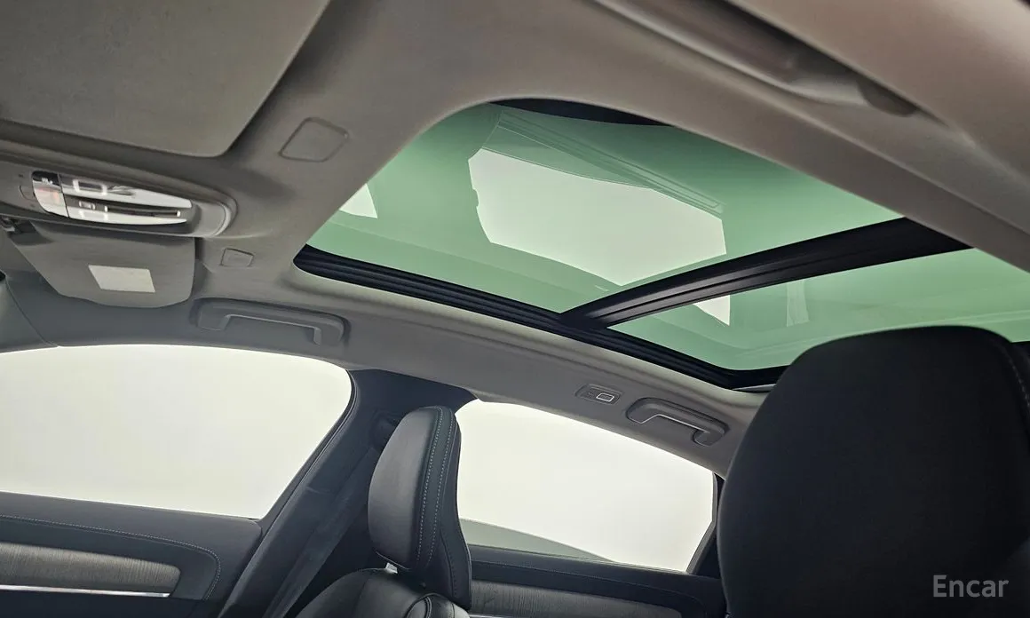 Фото 19 - Volvo S90