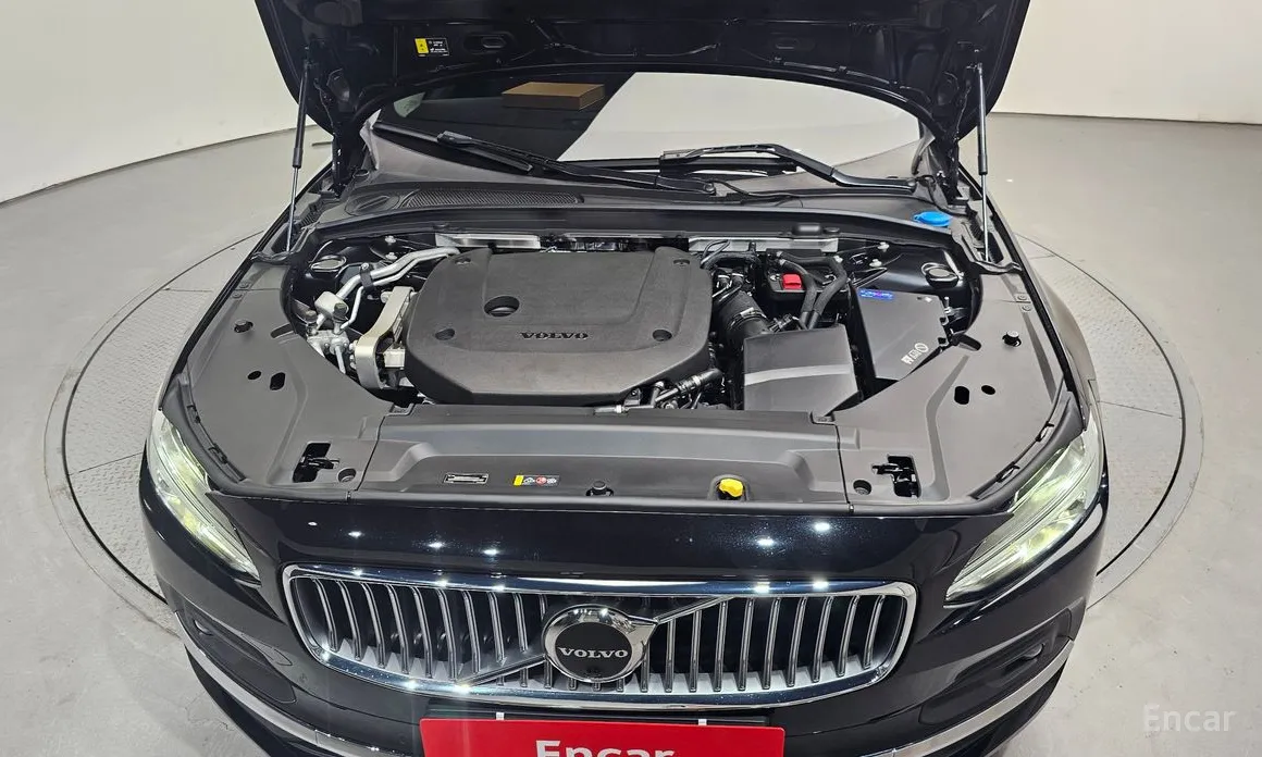 Фото 6 - Volvo S90