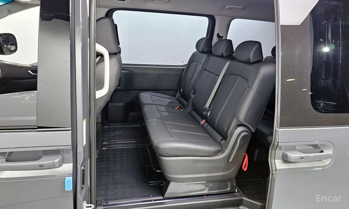 Фото 11 - Hyundai Staria