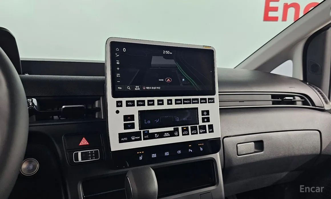 Фото 16 - Hyundai Staria