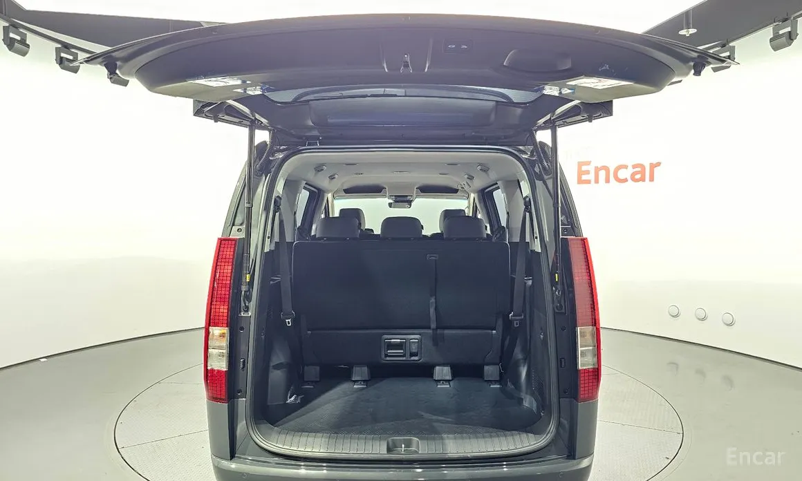 Фото 20 - Hyundai Staria