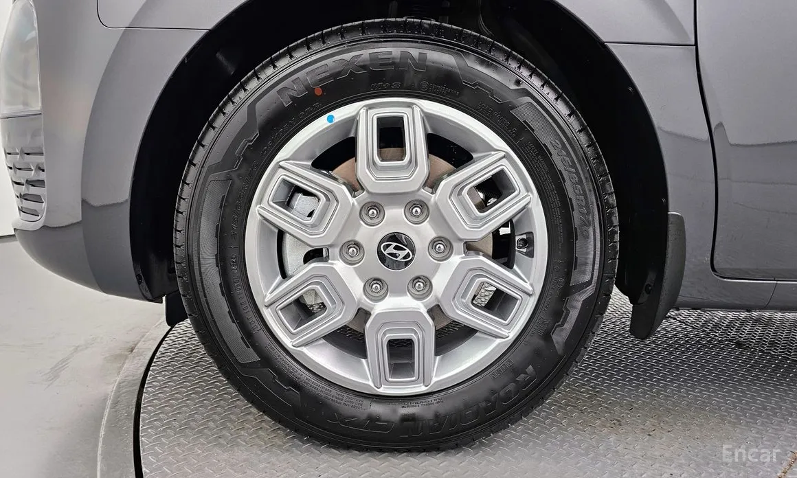 Фото 5 - Hyundai Staria