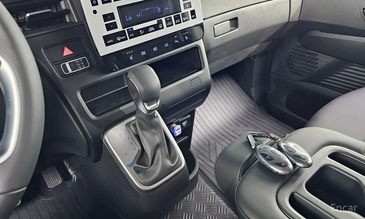 Фото 9 - Hyundai Staria