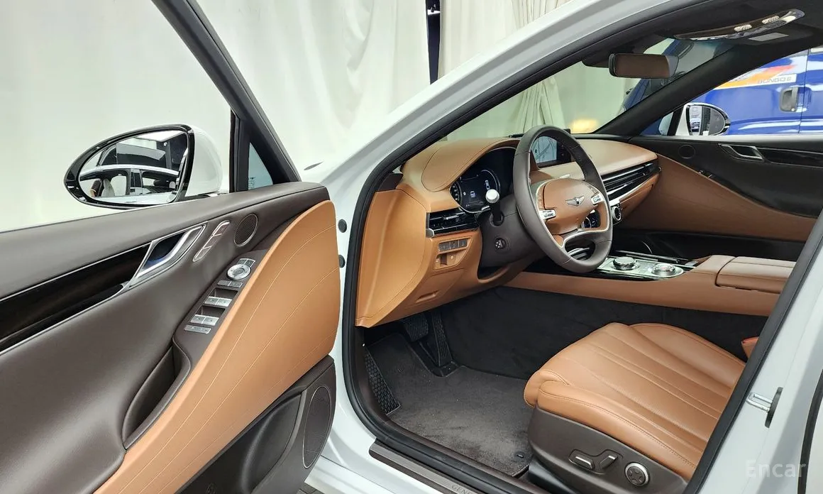 Фото 10 - Genesis G80