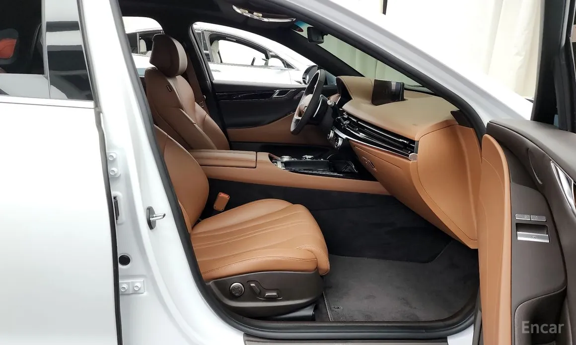 Фото 11 - Genesis G80