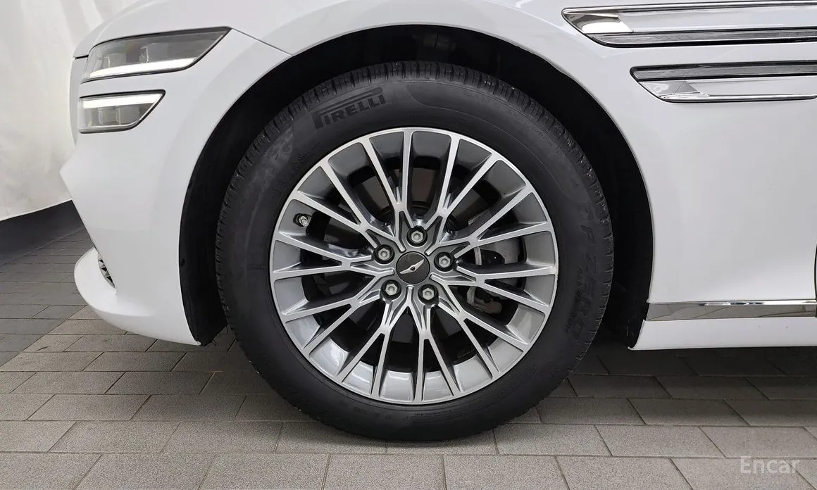 Фото 5 - Genesis G80