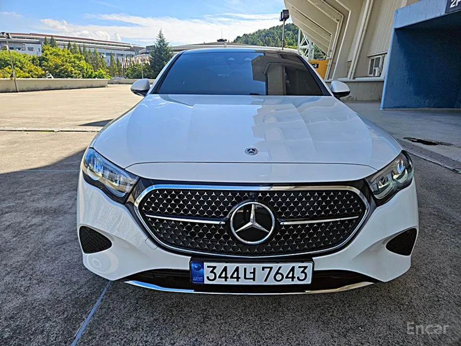 Фото 1 - Mercedes-Benz E-Class