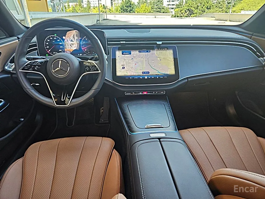 Фото 7 - Mercedes-Benz E-Class