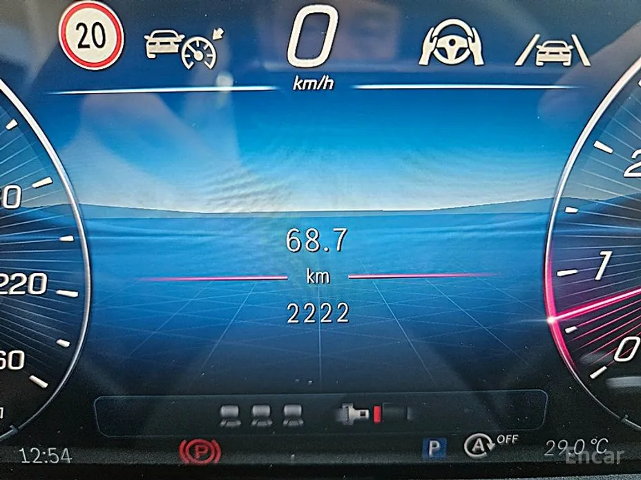 Фото 9 - Mercedes-Benz E-Class