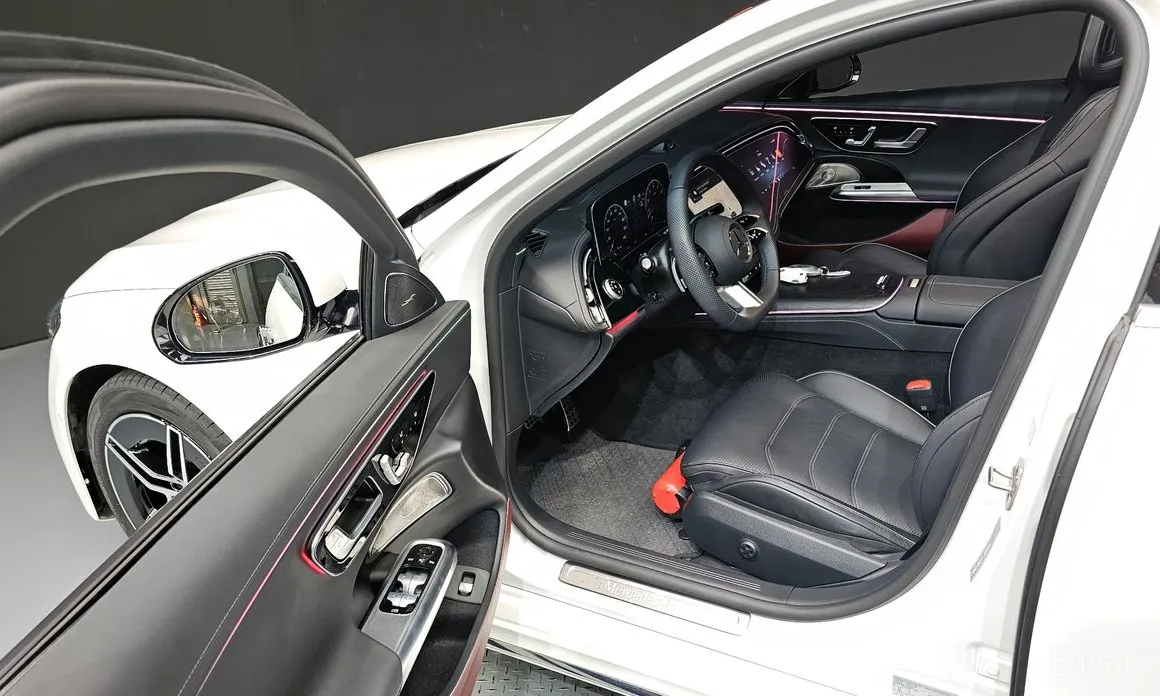 Фото 10 - Mercedes-Benz E-Class