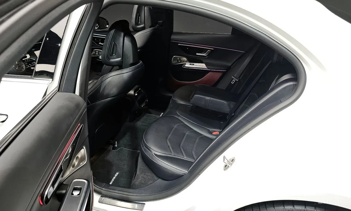 Фото 11 - Mercedes-Benz E-Class