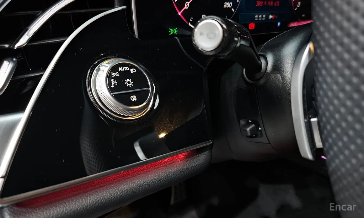 Фото 13 - Mercedes-Benz E-Class