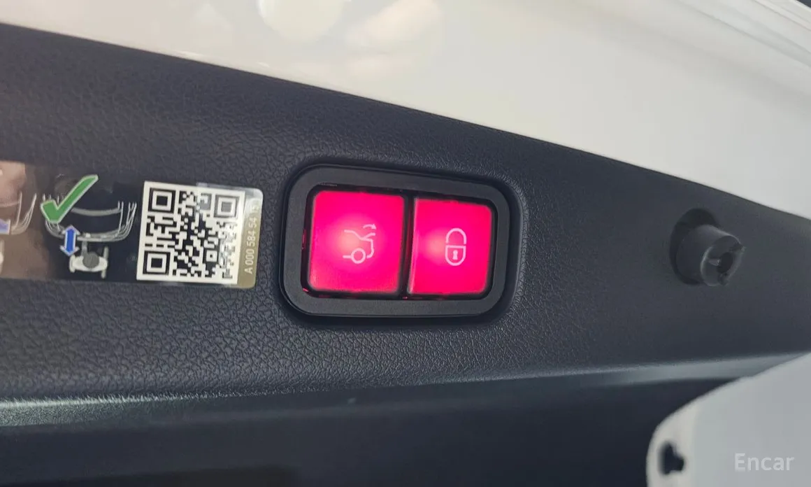 Фото 20 - Mercedes-Benz E-Class