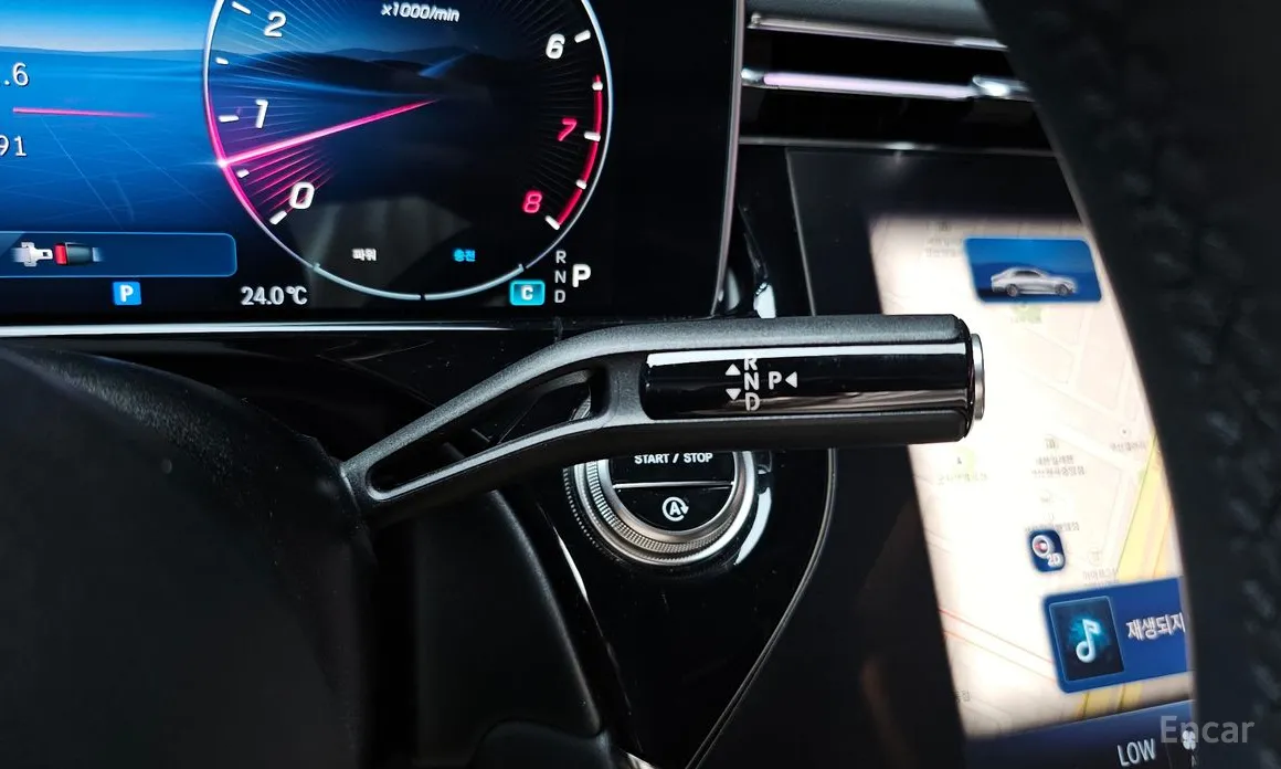 Фото 9 - Mercedes-Benz E-Class