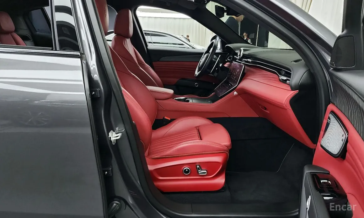 Фото 11 - Maserati Grecale