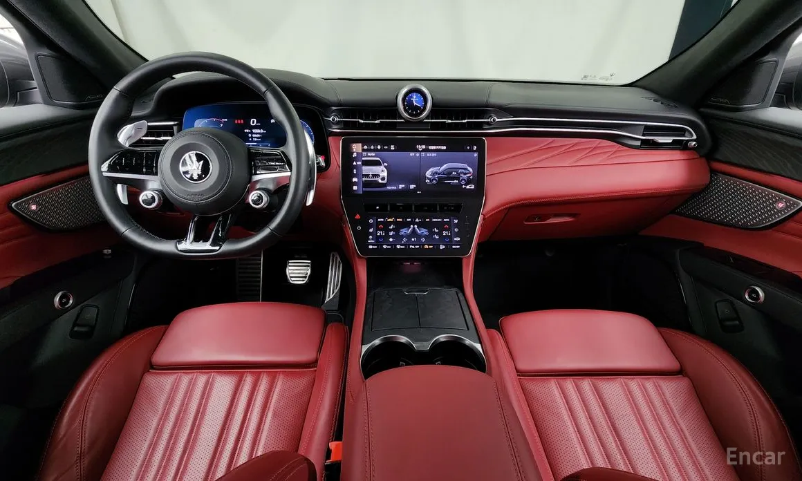 Фото 7 - Maserati Grecale