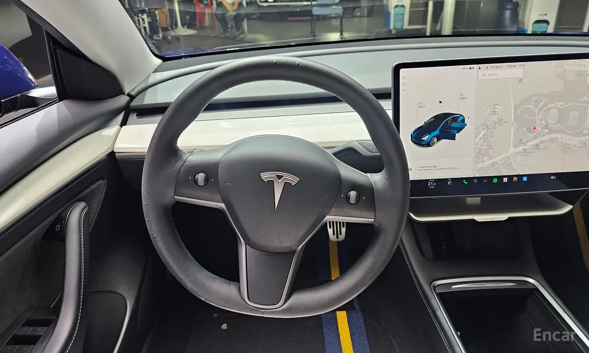 Photo 14 - Tesla Model 3