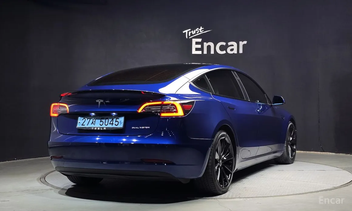 Photo 2 - Tesla Model 3