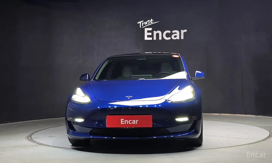 Photo 3 - Tesla Model 3