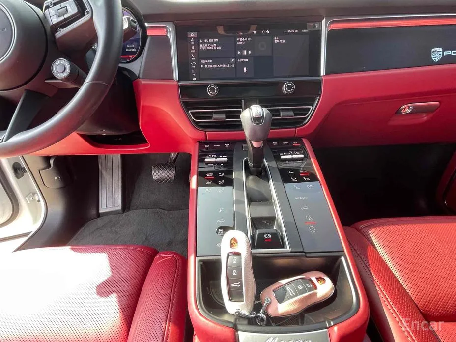 Фото 13 - Porsche Macan