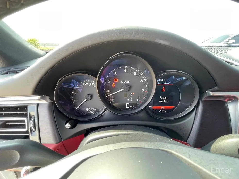 Фото 8 - Porsche Macan