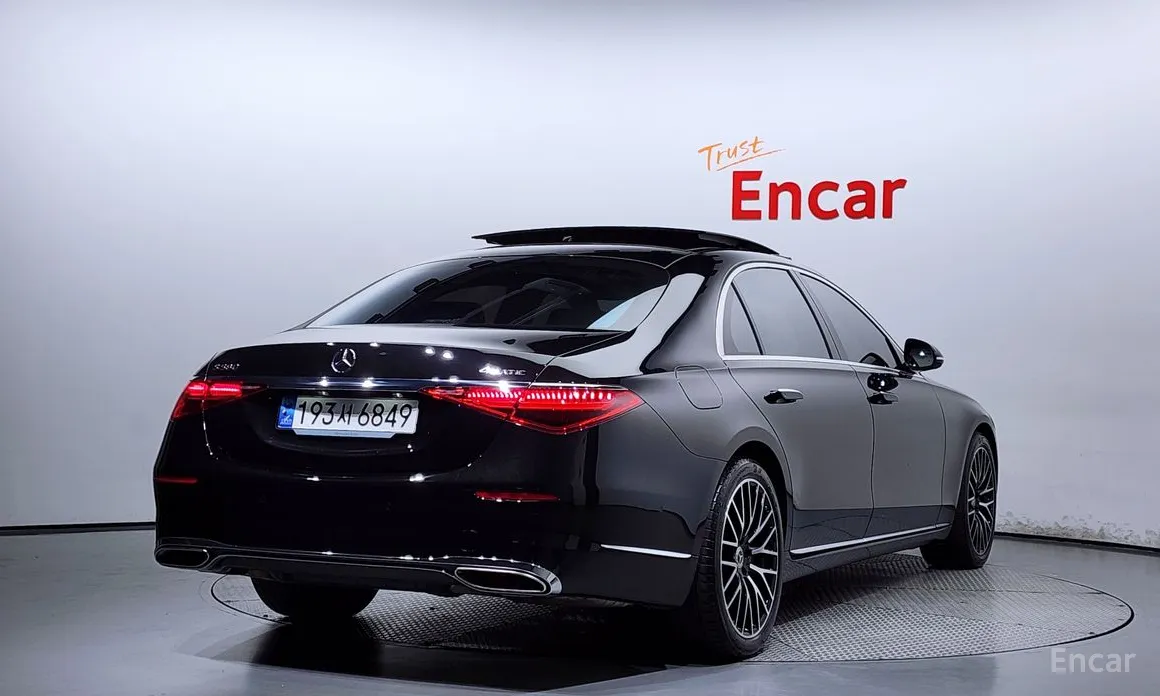 Фото 2 - Mercedes-Benz S-Class