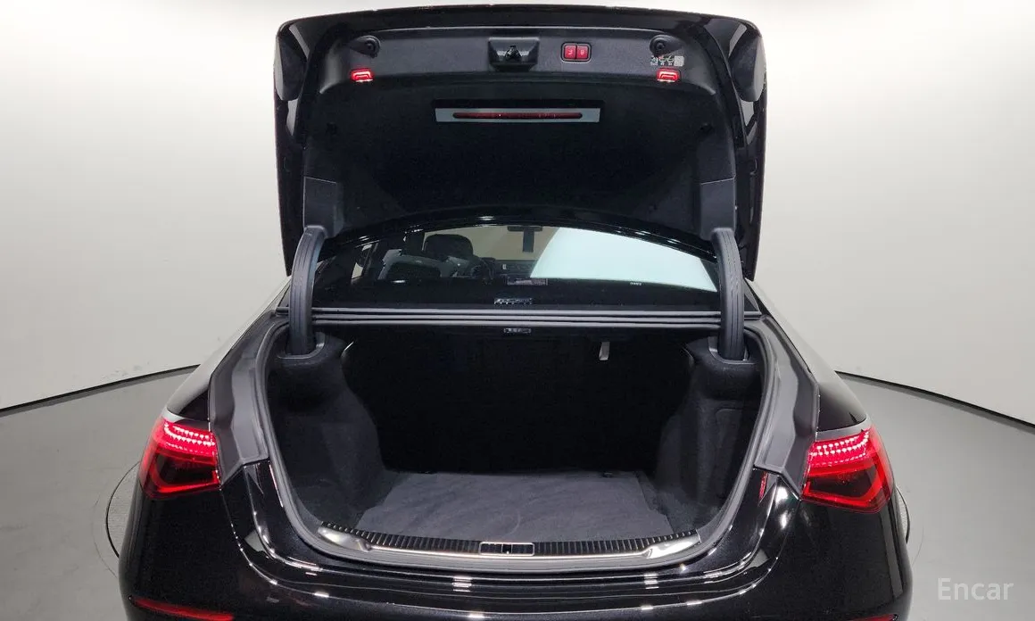 Фото 20 - Mercedes-Benz S-Class