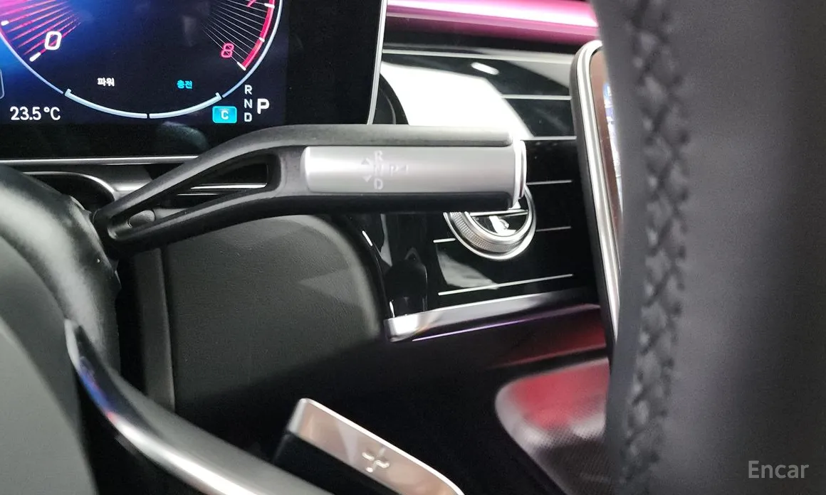 Фото 9 - Mercedes-Benz S-Class