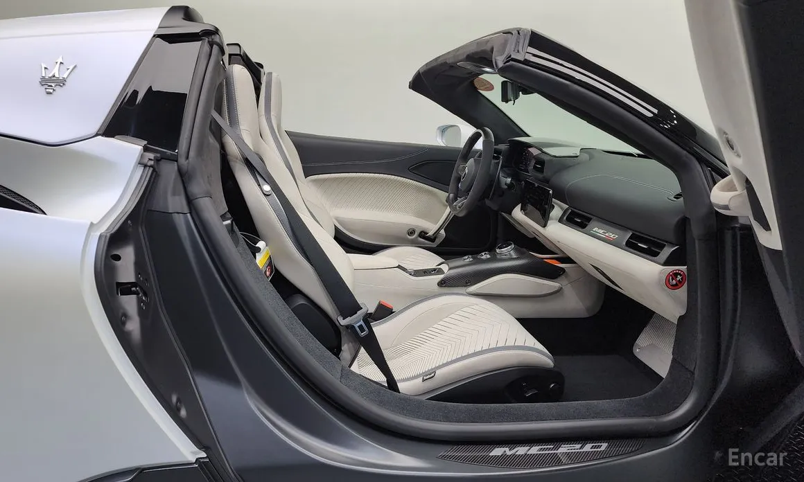 Фото 11 - Maserati MC20