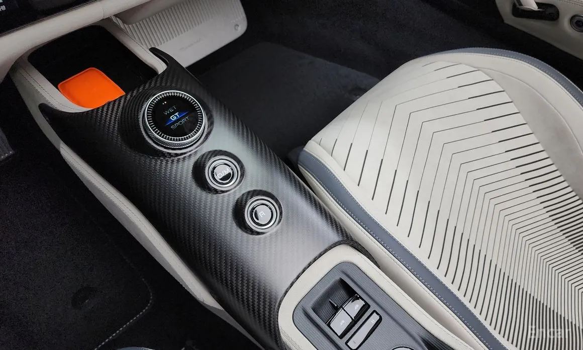 Фото 9 - Maserati MC20