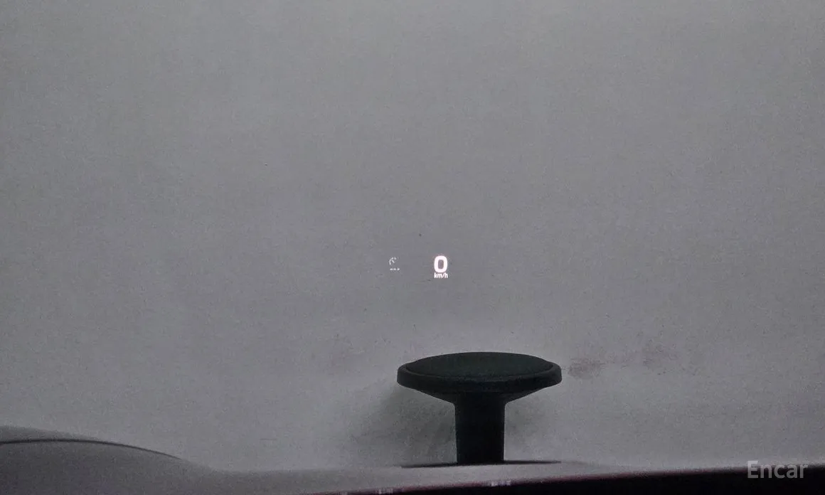 Фото 17 - Porsche Taycan